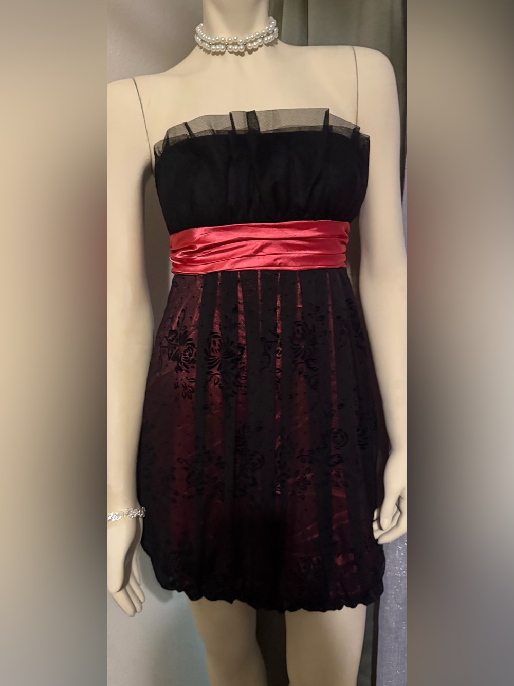 City Triangles Strapless Black and Pink Satin-Trim Cocktail Dress